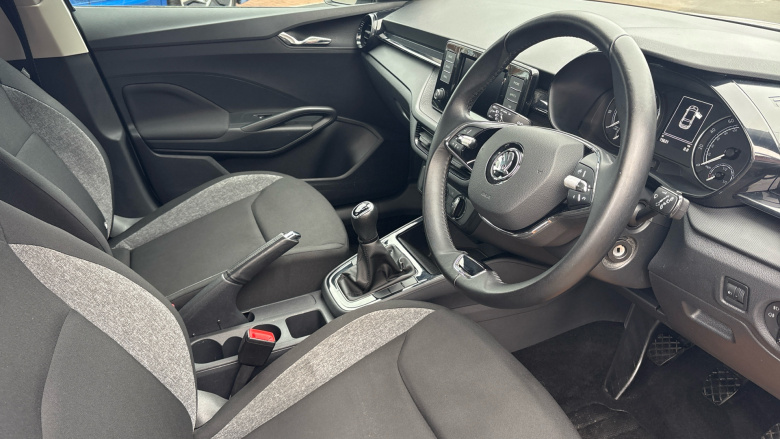 Skoda Fabia 1.0 MPI 80 SE Comfort 5dr Petrol Hatchback